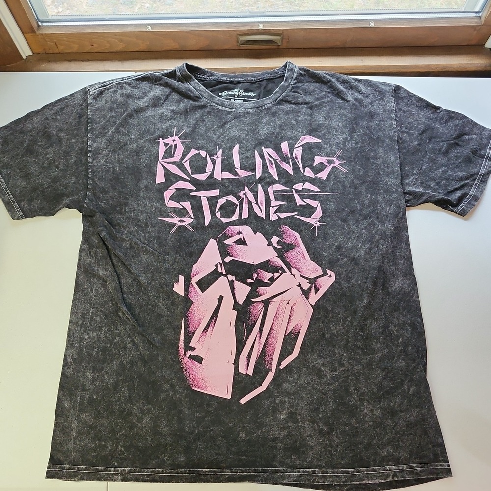 NWOT XL Men's Rolling Stones Logo Black Mineral Wash Tshirt  Black 100% Cotton